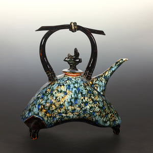 Large 3-legged teapot  12" high